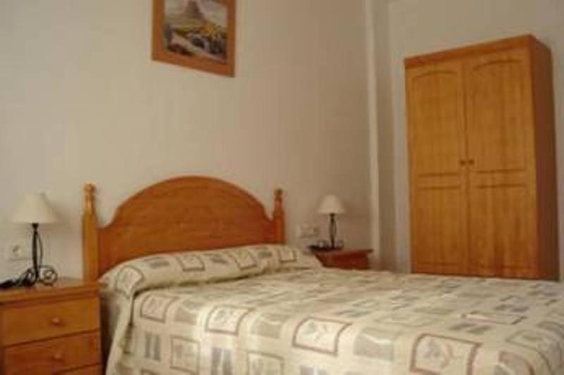 Apartamentos Las Colinas Velez-Malaga Ruang foto